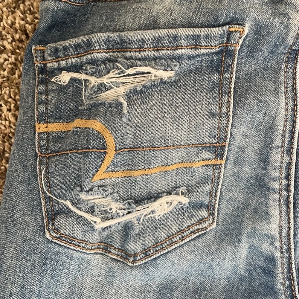 American Eagle Patched Jeans Size 0 - Picture 10 of 11